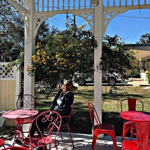 Meet your Posher, Tee.